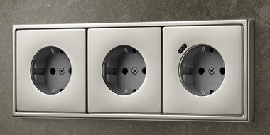 SCHUKO® Steckdosen mit USB bei S.Scheid Elektroanlagentechnik GmbH in Nürnberg